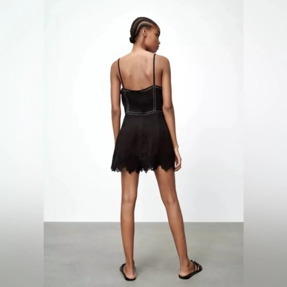 NWT ZARA Short Jumpsuit Topstitching Eyelet‎ Embroidery Hem Straps 7200/113 XS